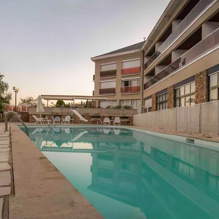 Authentic By Balladins - Rodez / Le Segala 3*