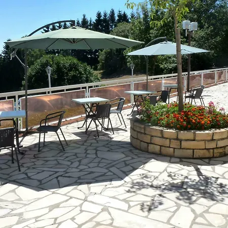 Authentic By Balladins - Rodez / Le Segala 3* Baraqueville