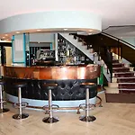 Authentic By Balladins – Rodez / Le Ségala Hotel Baraqueville
