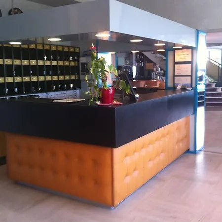 Authentic By Balladins – Rodez / Le Ségala Hotel 3*