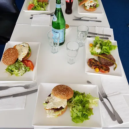 Authentic By Balladins - Rodez / Le Segala 3*