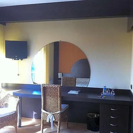 酒店 Authentic By Balladins - Rodez / Le Segala 3*