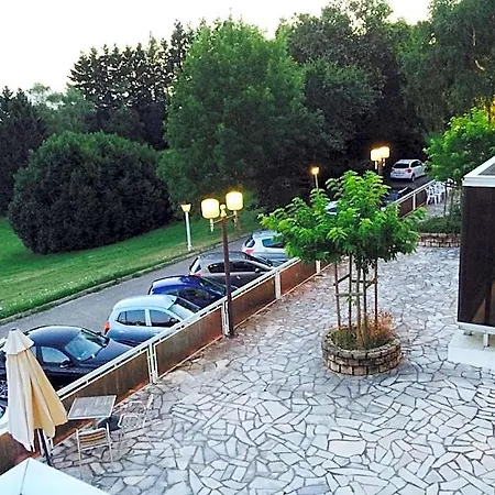 Authentic By Balladins - Rodez / Le Segala 3*