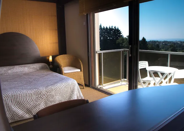 Authentic By Balladins - Rodez / Le Segala Baraqueville