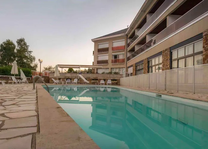 Authentic By Balladins - Rodez / Le Segala 3*