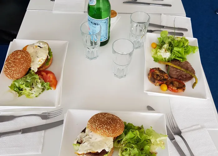 Authentic By Balladins - Rodez / Le Segala 3*