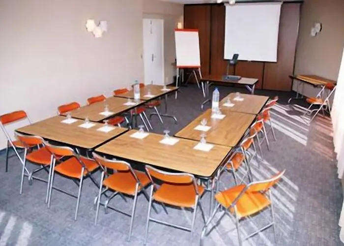 Authentic By Balladins - Rodez / Le Segala Hotel 3*