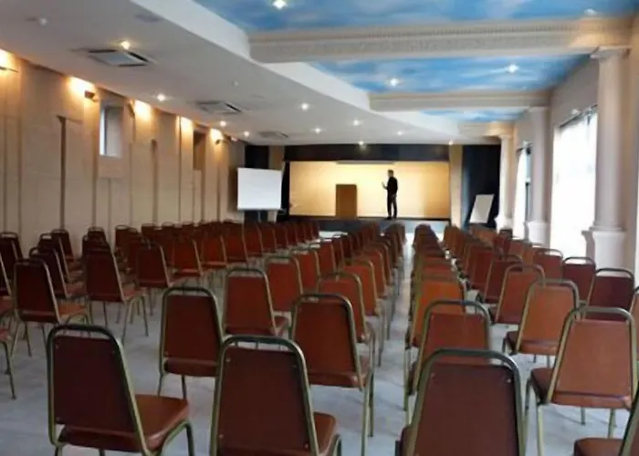 Authentic By Balladins - Rodez / Le Segala Baraqueville