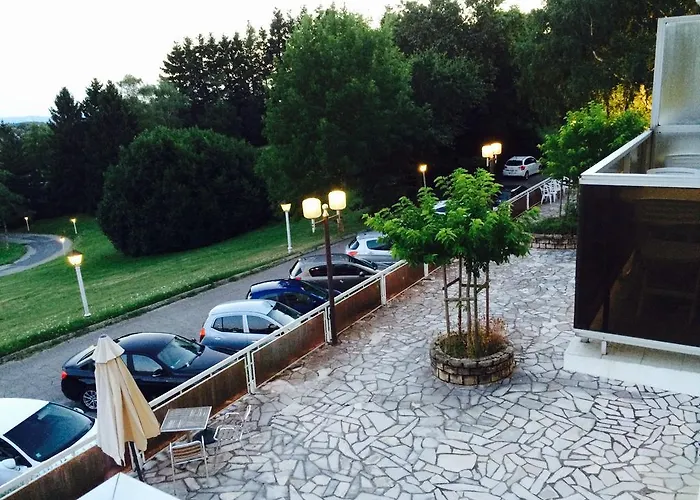 Hotel Authentic By Balladins - Rodez / Le Segala