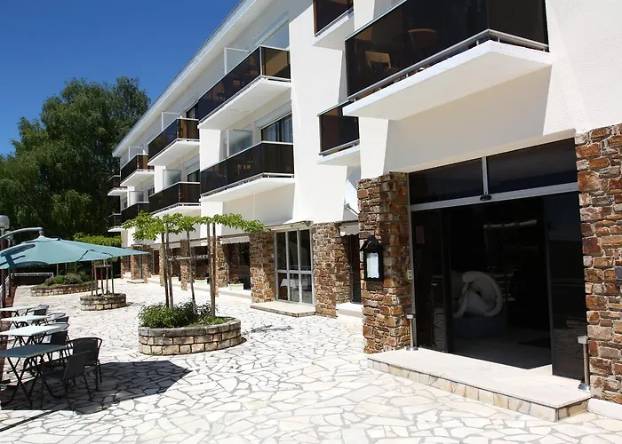 Authentic By Balladins - Rodez / Le Segala Hotel Baraqueville