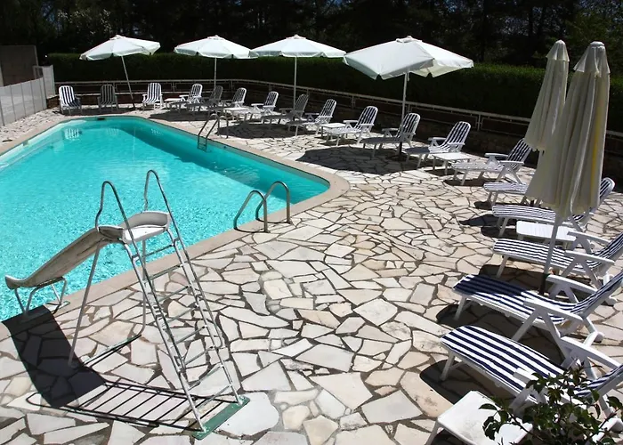 Authentic By Balladins - Rodez / Le Segala 3*