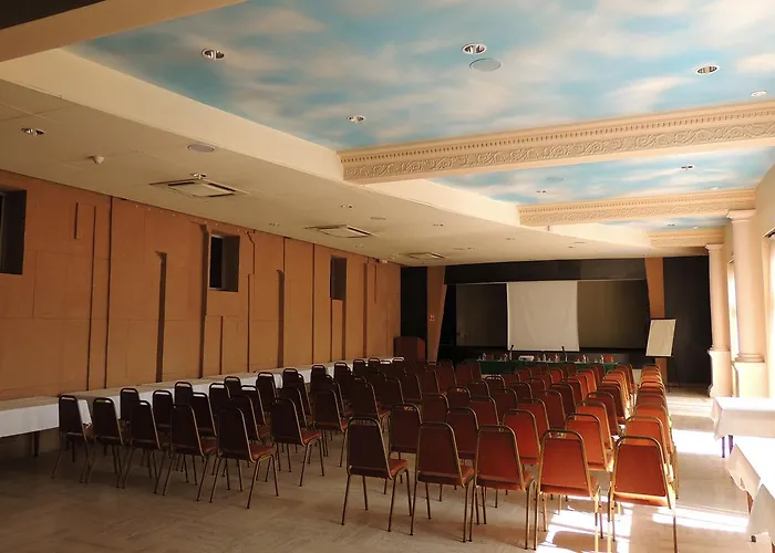 Authentic By Balladins - Rodez / Le Segala 3* Baraqueville